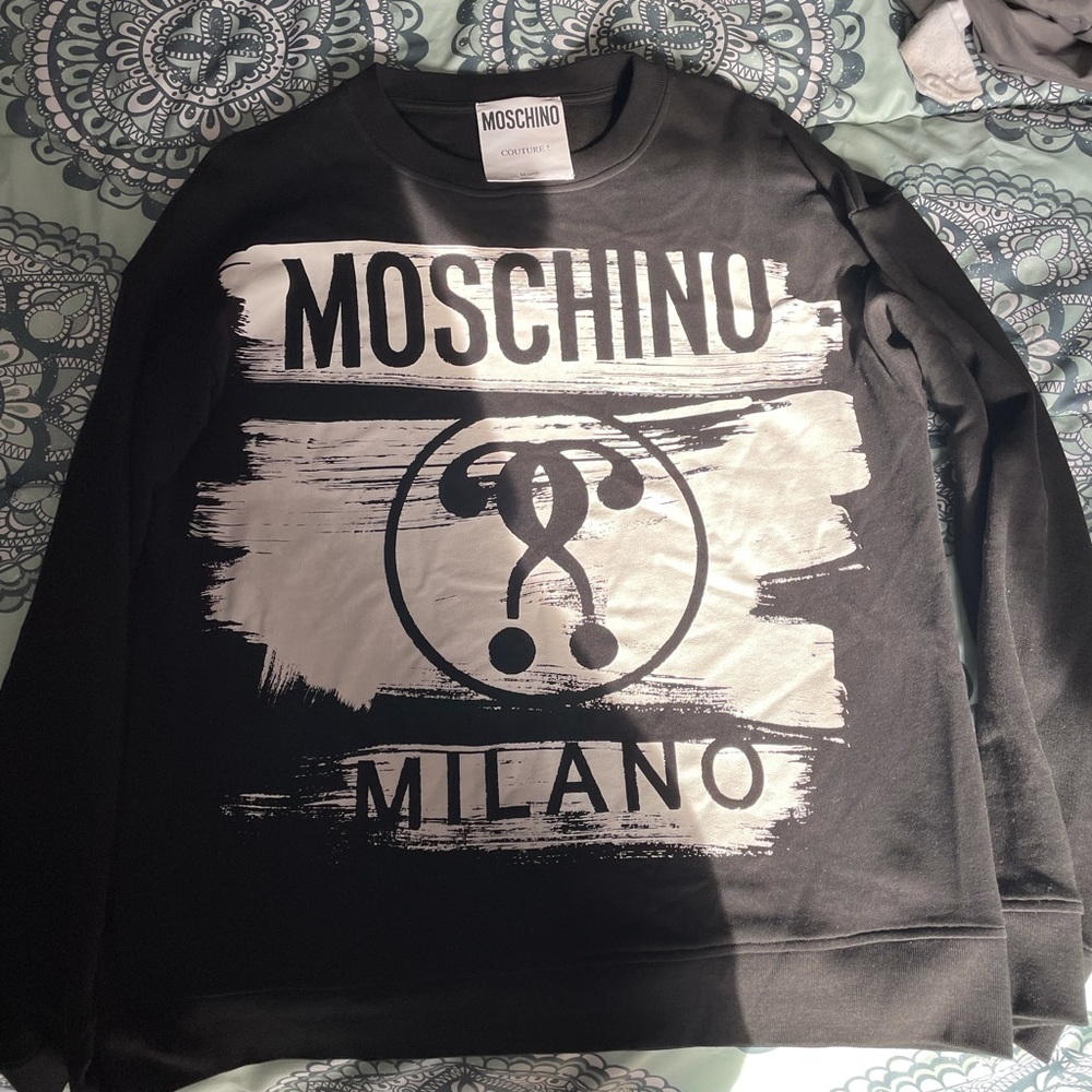 Authentic Moschino sweat shirt size large men sweatshirt